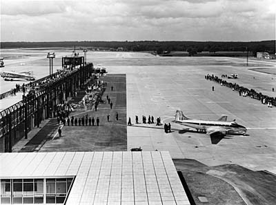 Gatwick Airport official opening by the Queen 1958